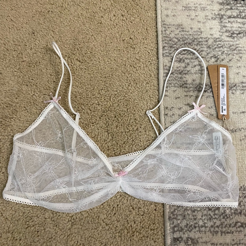 Skims Spring scoop White Lace Bralette